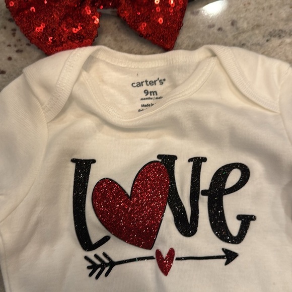 Valentine’s Day outfit size 9 months - Picture 3 of 3